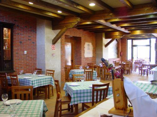 Noreña Hotel Cristina מראה חיצוני תמונה