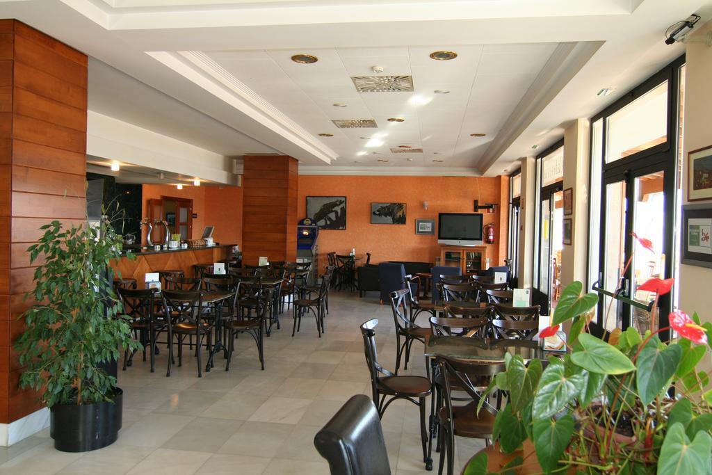 Noreña Hotel Cristina מראה חיצוני תמונה